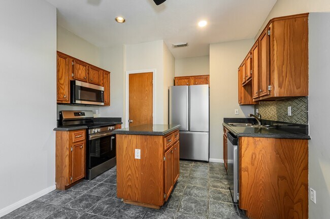 Building Photo - 28752 Aloha Ln