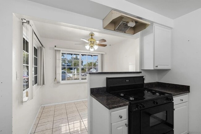 Building Photo - Chula Vista