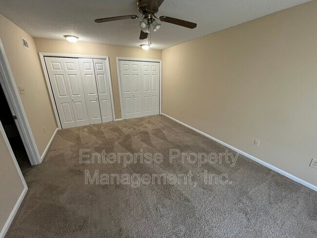 Building Photo - 3637 Haughton Ln