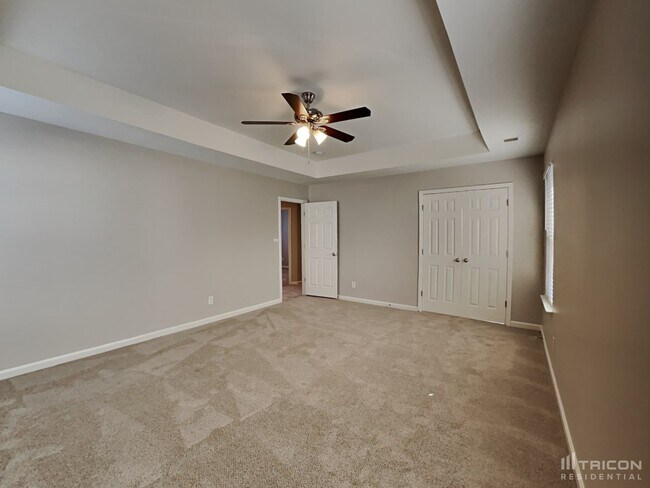 Building Photo - 225 Everett Park Dr