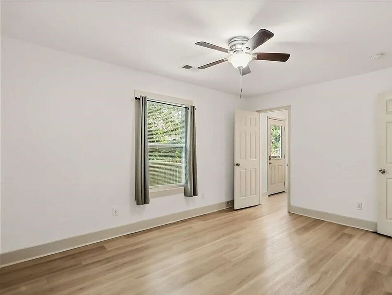 Master bedroom - 1714 Le Grand St