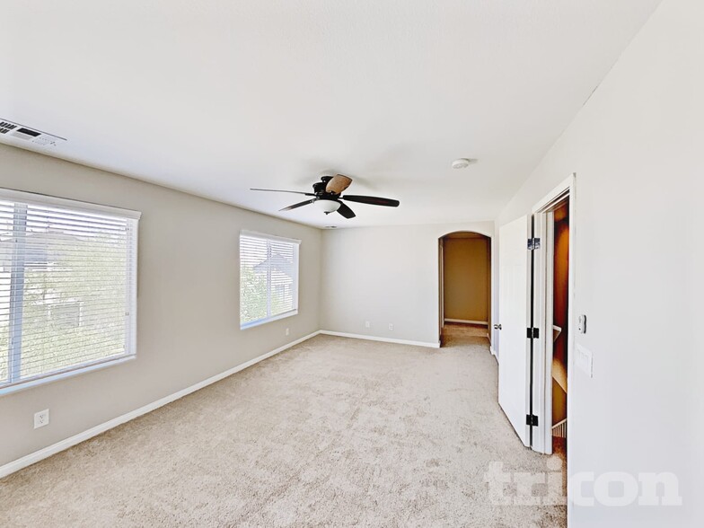 Building Photo - 6586 Mercutio Ct