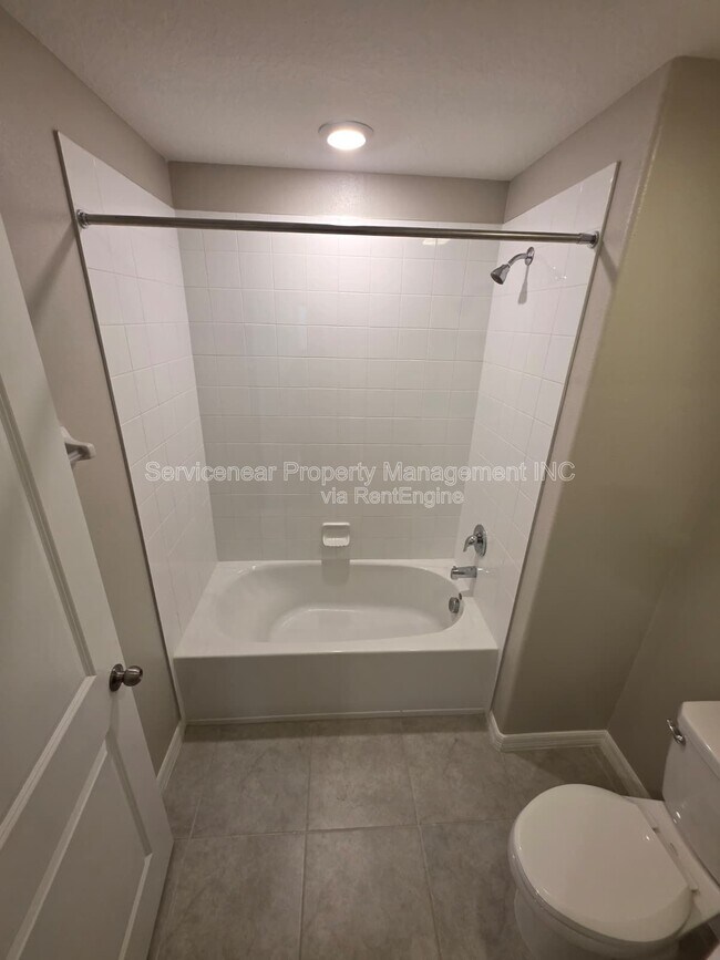 Building Photo - 3719 Daisy Bloom Pl