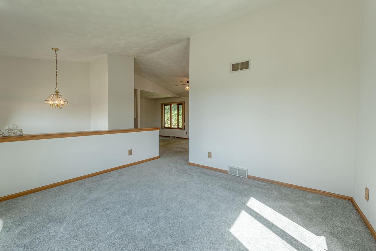 Living Room - 100 Grossenbacher Ln