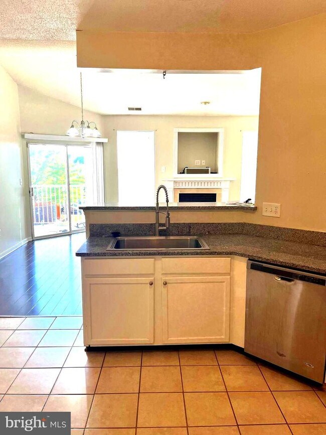 Building Photo - 7418 Hindon Cir