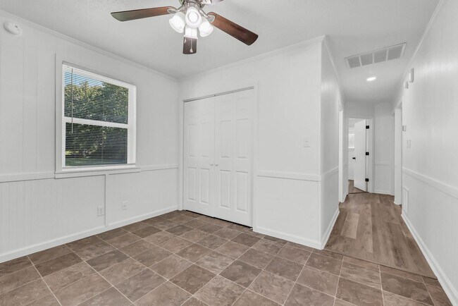 Building Photo - 2459 US-79