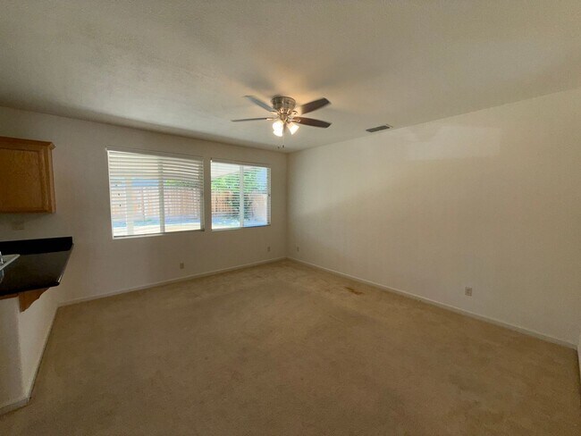 Building Photo - 6220 Orchard Hill Way