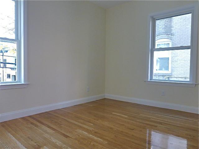Building Photo - 172 Fuller St
