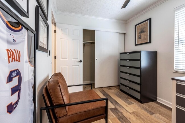 Building Photo - 2037 Sutter Pkwy