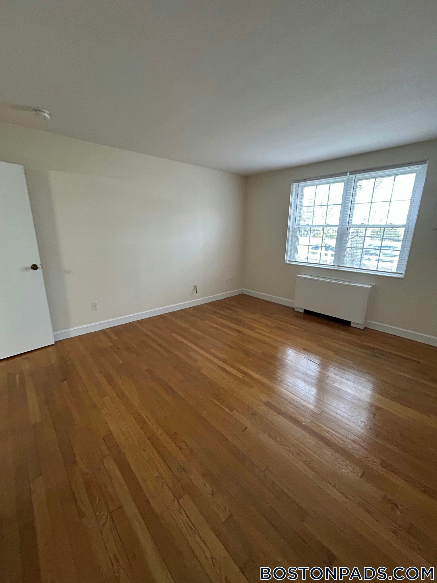 Building Photo - 7 Captain Parker Arms