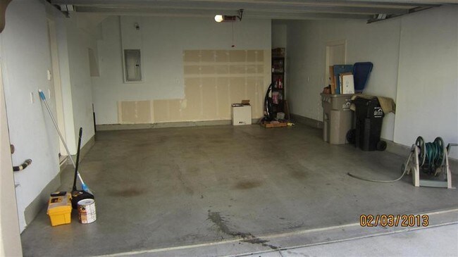 Building Photo - 1416 Dahlia Loop