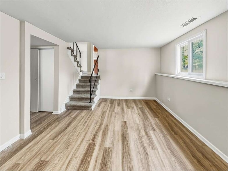 Building Photo - 5265 Arquilla Dr