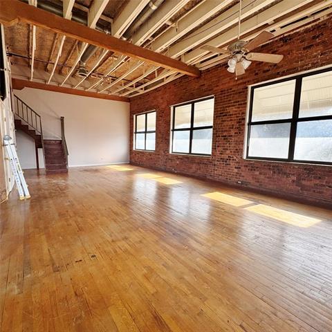 Building Photo - 2220 S Harwood St