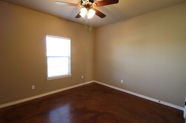 Building Photo - 3506 Canyon Crossing