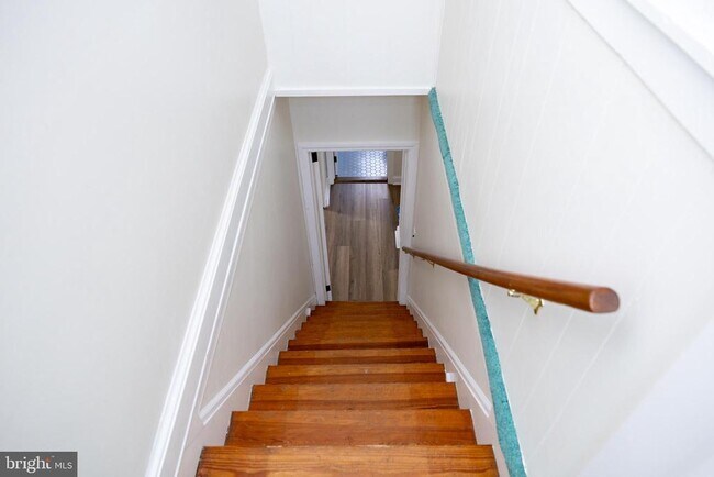 Building Photo - 130 7th Ave