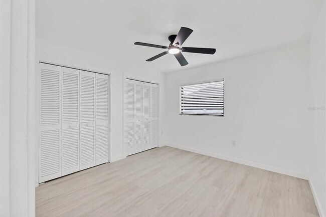 Building Photo - 948 Andrews Ave NW