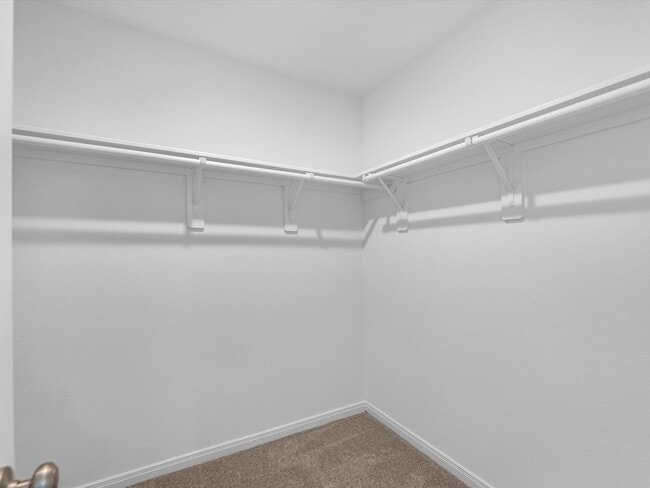 Building Photo - 46 Fairway Dr