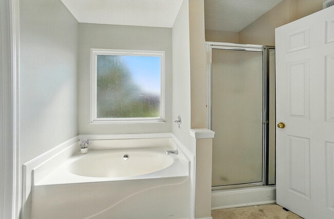 Building Photo - 2496 Frontier Dr