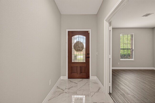 Building Photo - 8110 Running Brook Ln