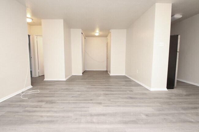 Building Photo - 2101 Chestnut St