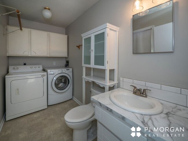 Building Photo - 2155 N 124th Ave Cir