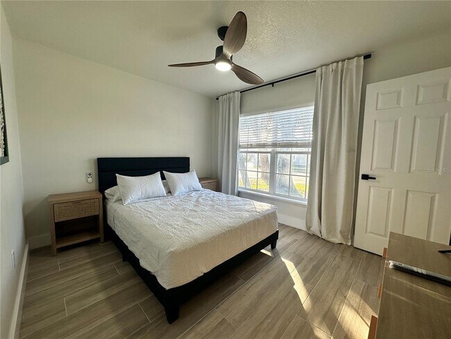 Building Photo - 17410 Woodcrest Way