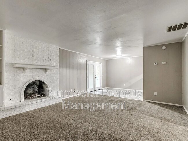 Building Photo - 6814 Lancer Ln