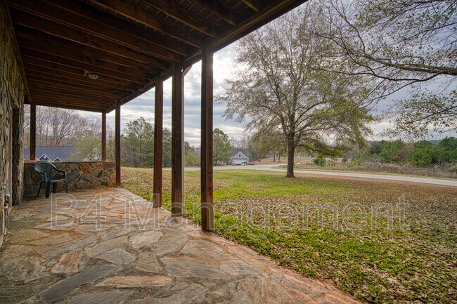 Building Photo - 336 Dancing Water Dr