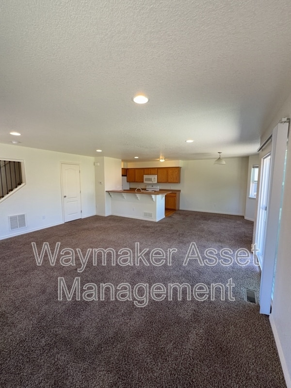 Building Photo - 6628 Watusi Rd