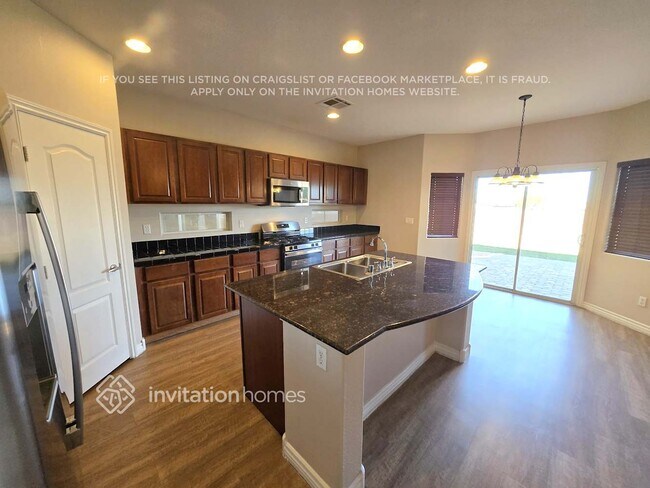 Building Photo - 5492 Oatfield St