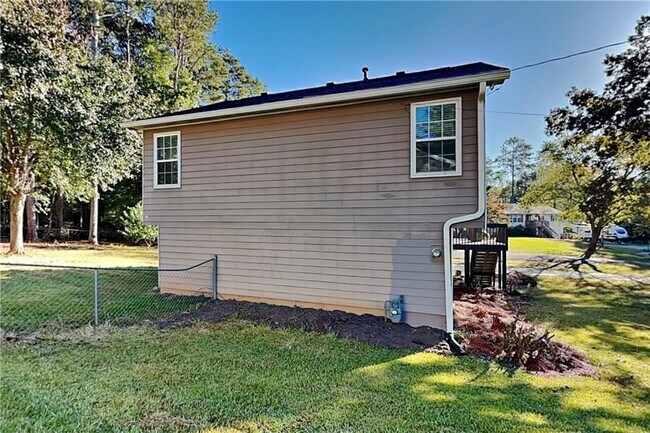 Building Photo - 3560 Pine Branches Ct