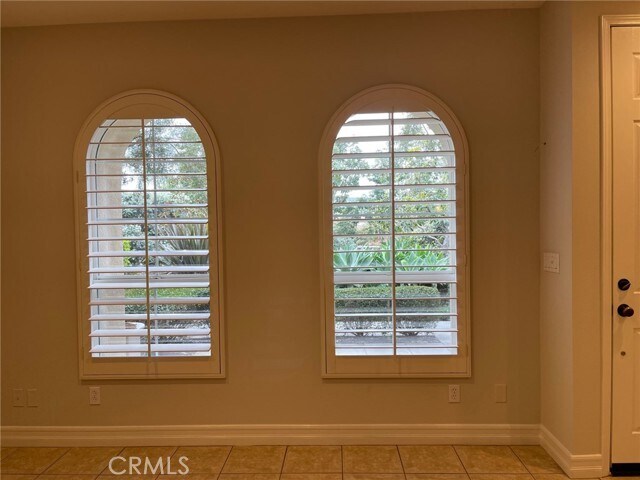 Building Photo - 108 Calle Campanero