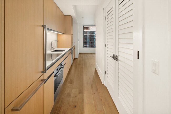 Building Photo - 1808 Minor Ave