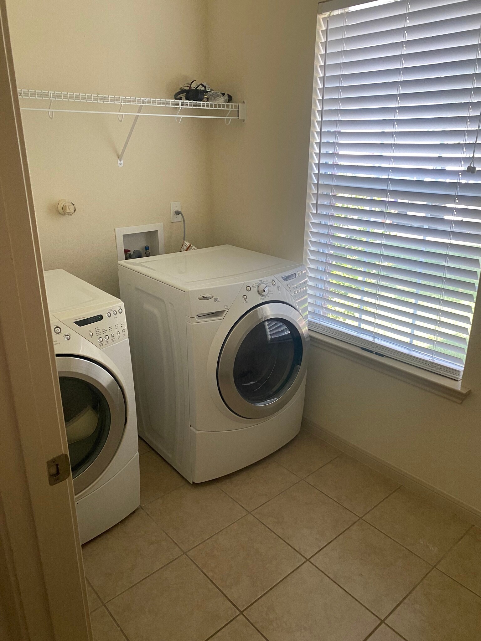 Laundry - 7931 Sterling Mnr