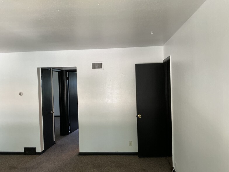 Building Photo - 6018 N 62nd St