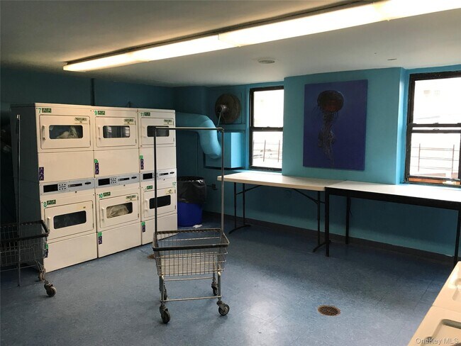 Building Photo - 25 Franklin Blvd