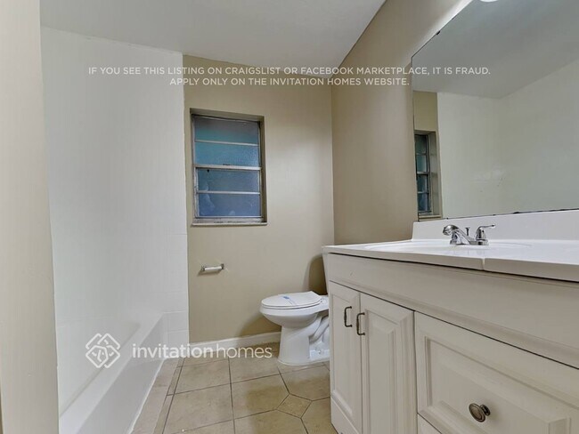 Building Photo - 8507 Sunny Hollow Ct