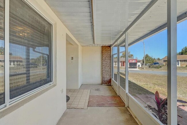 Building Photo - 7012 Pin Cherry Ln