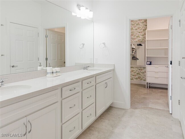 Building Photo - 5690 Mayflower Way