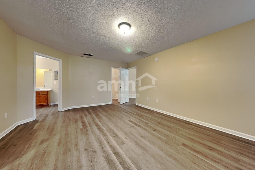 Building Photo - 2842 Taylor Hill Dr