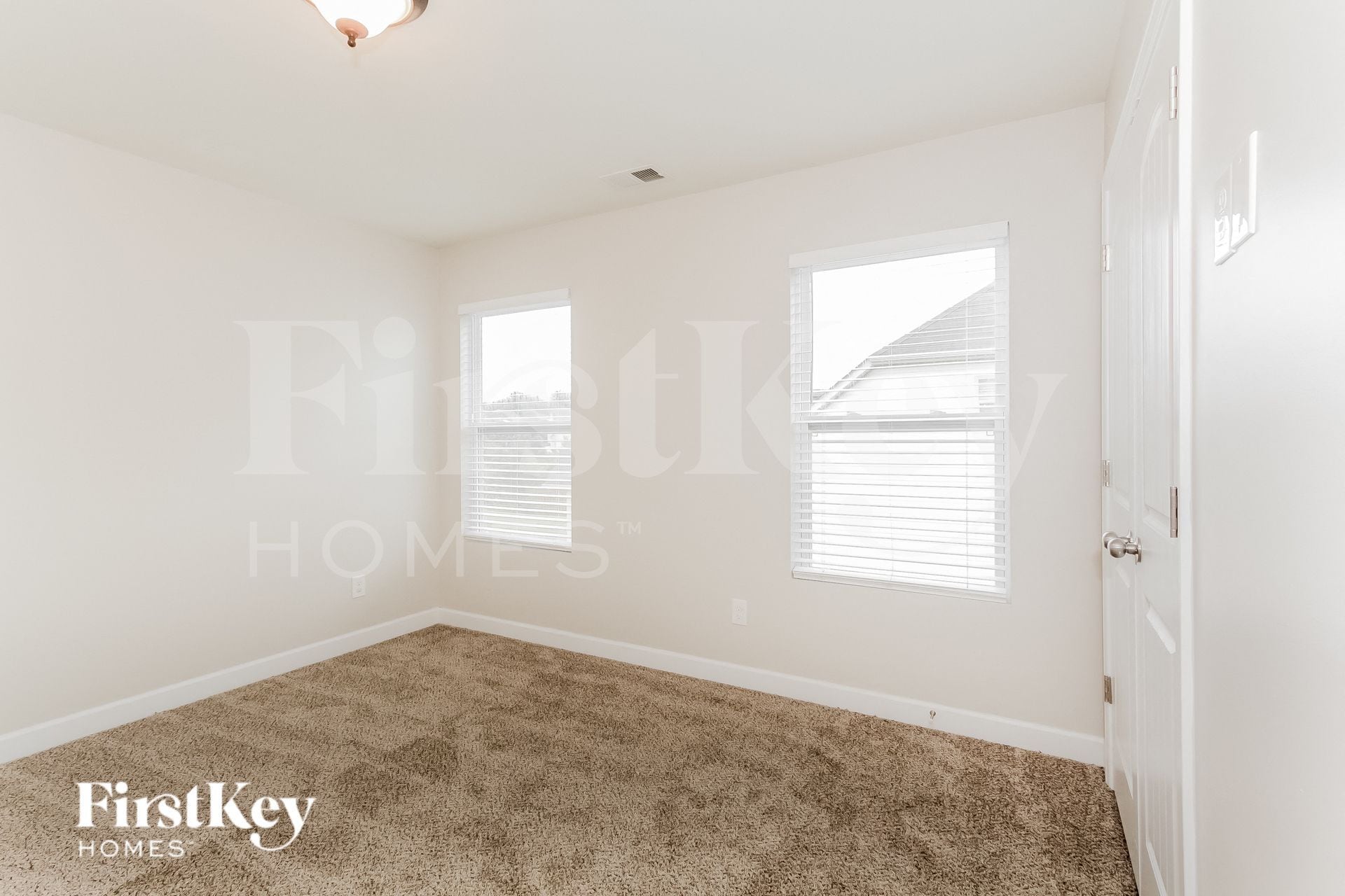 Building Photo - 162 Wellshire St