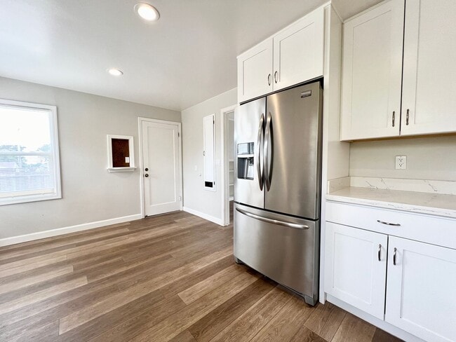 Building Photo - MUST SEE - Updated Single Family Rancher -...