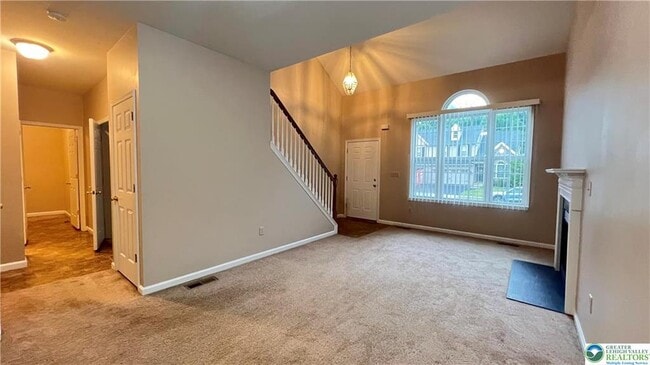 Building Photo - 2288 Creekside Dr