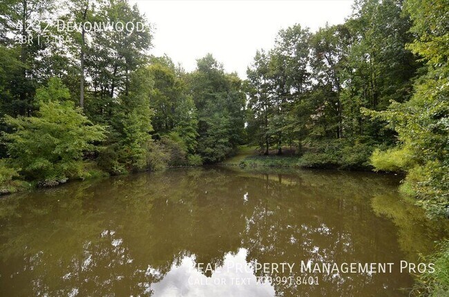 Building Photo - 4232 Devonwood Way