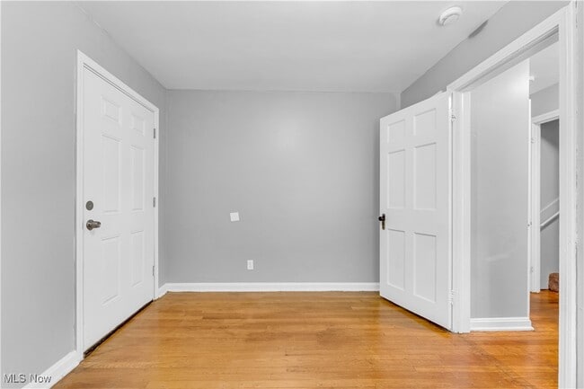 Building Photo - 15904 Invermere Ave