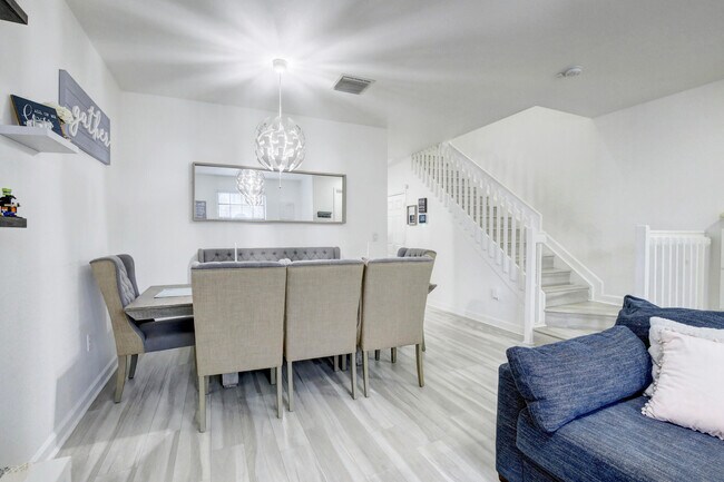 Building Photo - 15086 SW 115th St