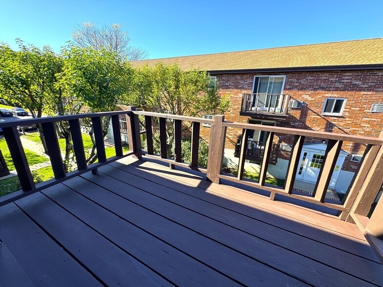 Building Photo - 44 Westgate Rd