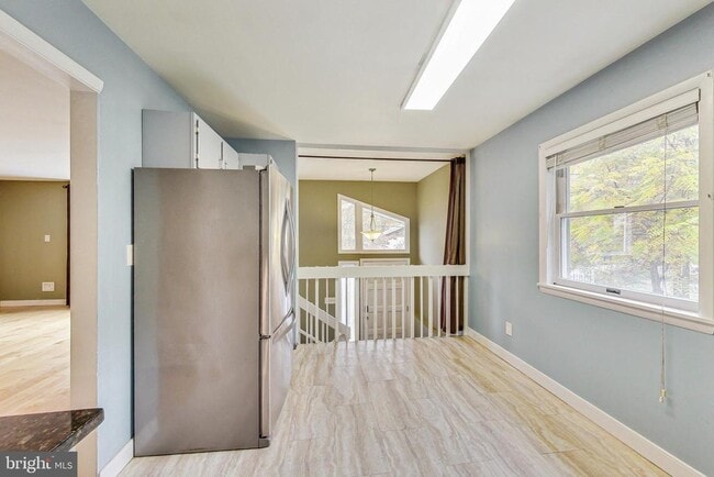 Building Photo - 412 Walnut Dr