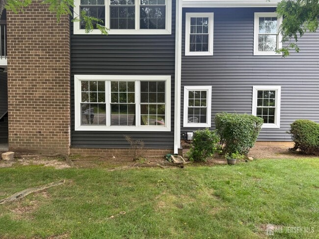 Building Photo - 150 Pennsylvania Way