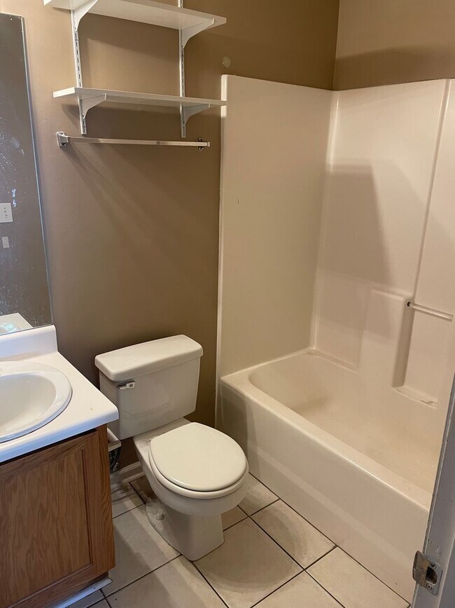 Building Photo - Regency Square Condo, Unit A3